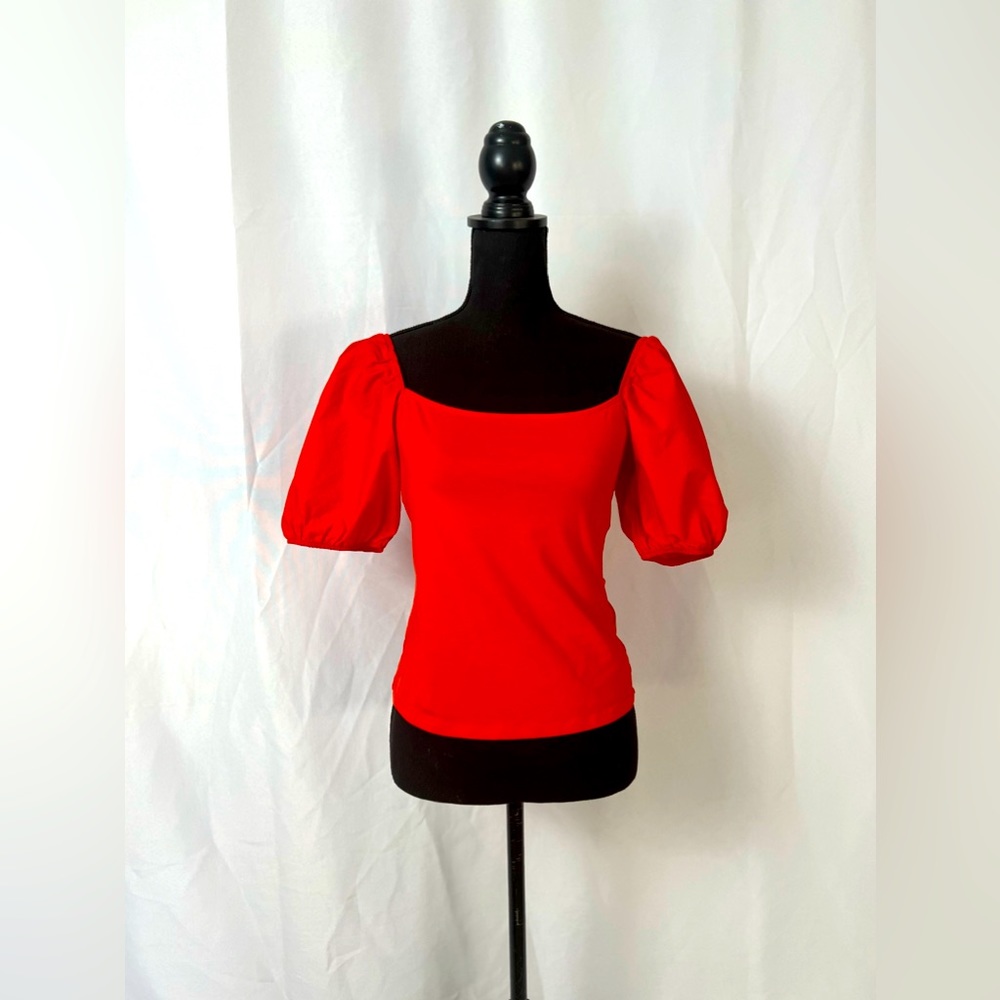 Puffy sleeves red top